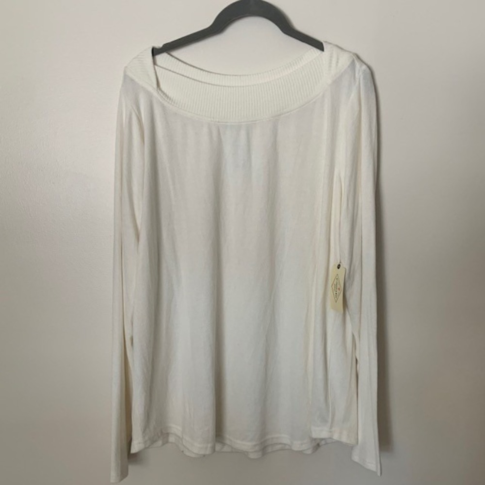 St. John's Bay White Knit Top XL NWT Soft Rayon Blend Essential‎ Minimalist